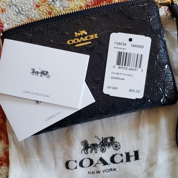NWT Navy Blue Coach Wristlet Wallet - Picture 2 of 3